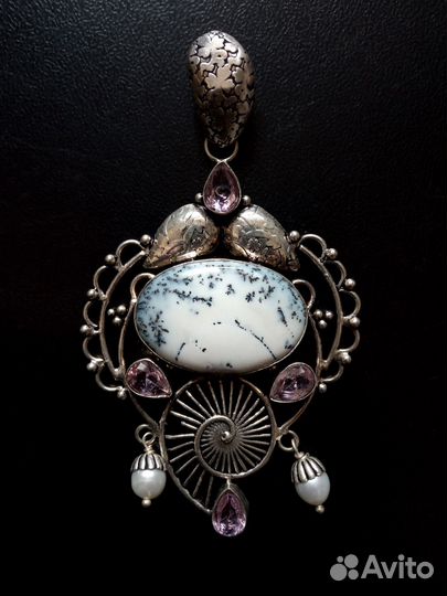 Кулоны, подвески