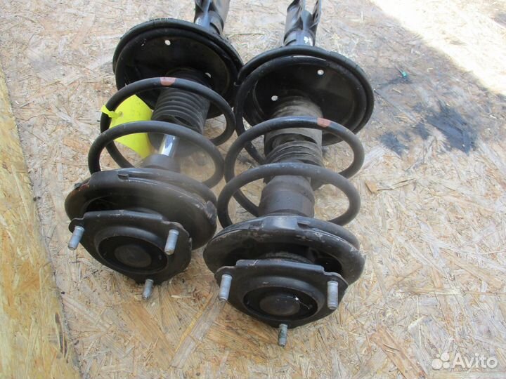 Амортизатор передний задний Toyota RAV4 XA30