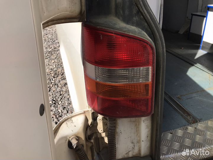 Задние фонари на volkswagen transporter t5