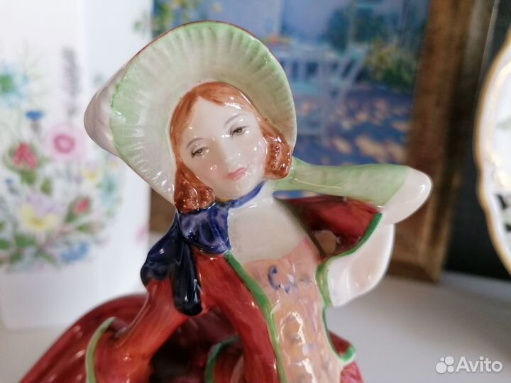 Статуэтка Royal Doulton фарфор Англия винтаж