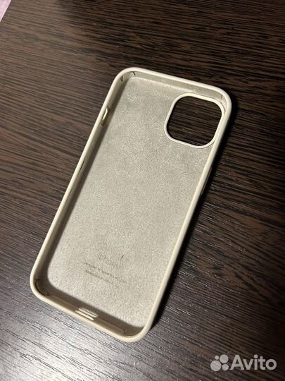 Чехол на iPhone 14