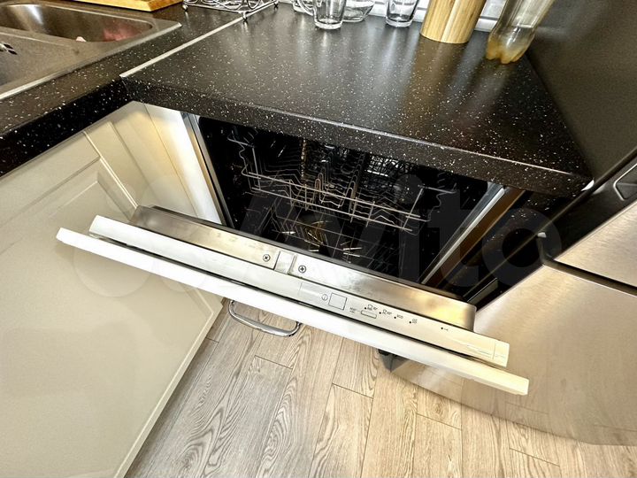 2-к. квартира, 68 м², 11/17 эт.