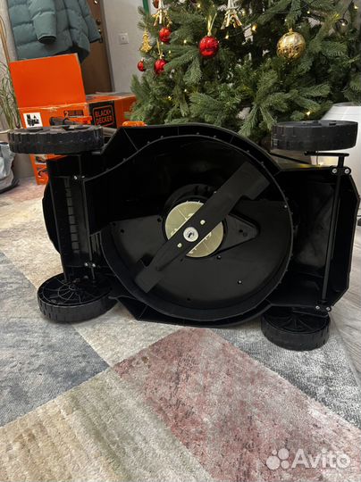 Газонокосилка Black Decker и реноватор Worx