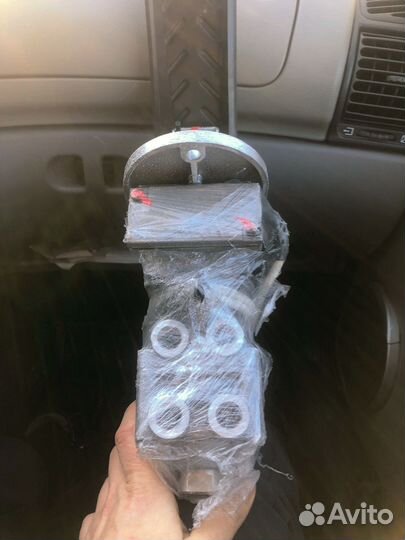 Кран тормозной главный с педалью wabco