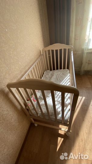 Детская кроватка
