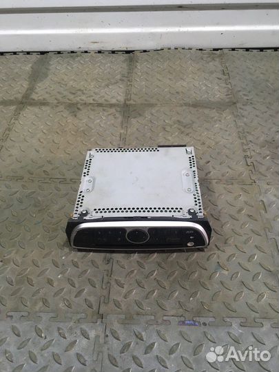 Медиацентр / Магнитола (Renault Megane)