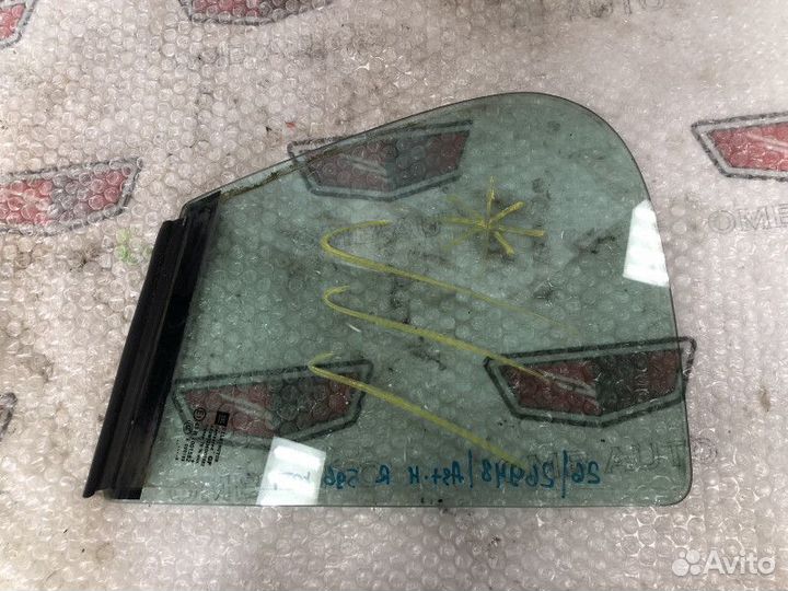 Форточка задней левой двери Опель Астра H