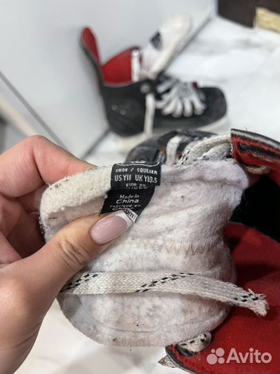 Коньки хоккейные