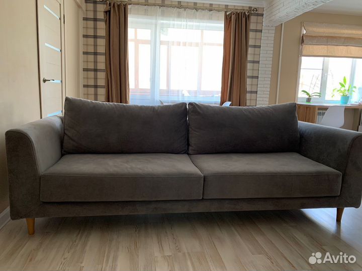 Диван на заказ для кафе