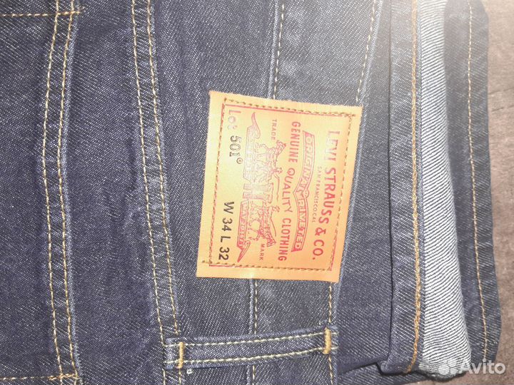 Джинсы levis