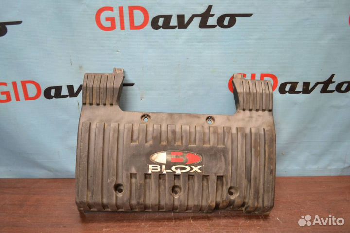 Крышка двигателя Mitsubishi Galant 8