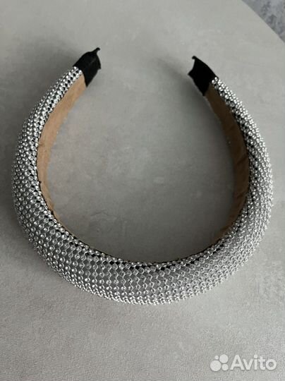 Ободок для волос со стразами