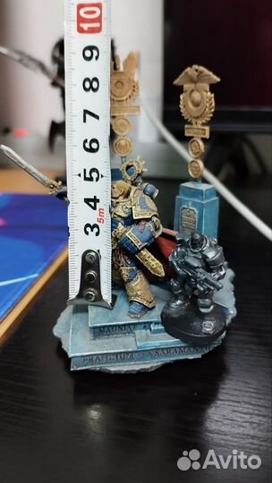 Warhammer 40000 миниатюра примарха