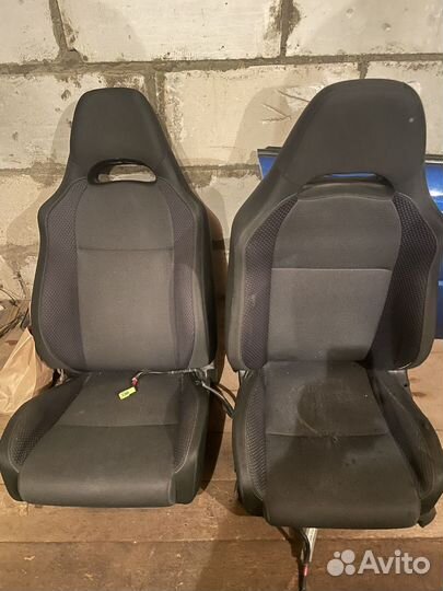 Передние сиденья,кресла Subaru impreza wrx gd