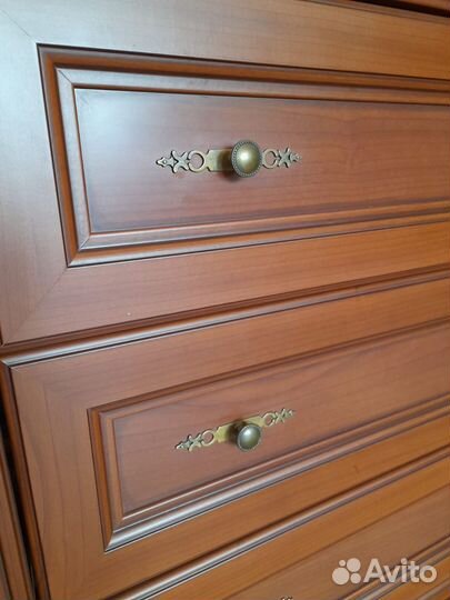 Мебель для гостиной горка стенка, комод, тумба