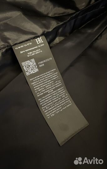 Пуховик guess оригинал