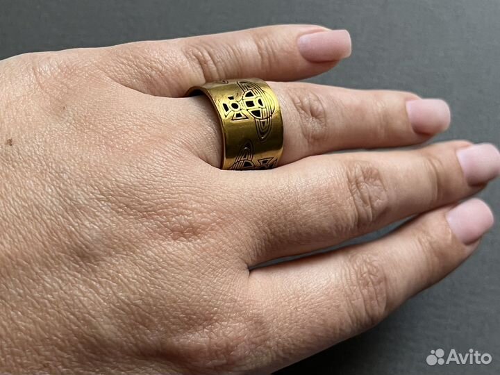 Кольцо модное