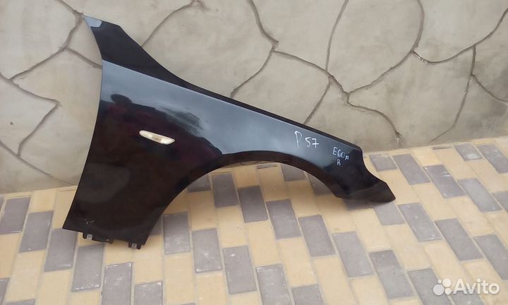 Крыло переднее правое бмв 5 е60