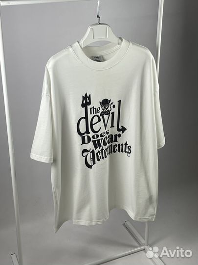 Футболка Vetements Devil Does Wear (Белая)