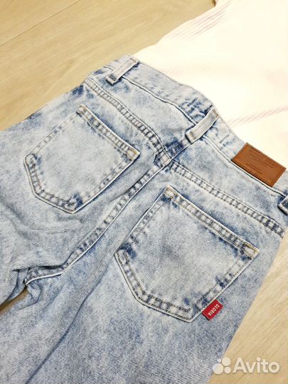 Комплект вещей на девочку р.140