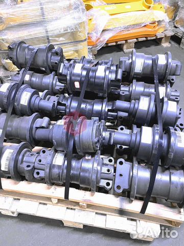 Каток опорный Komatsu PC100-5