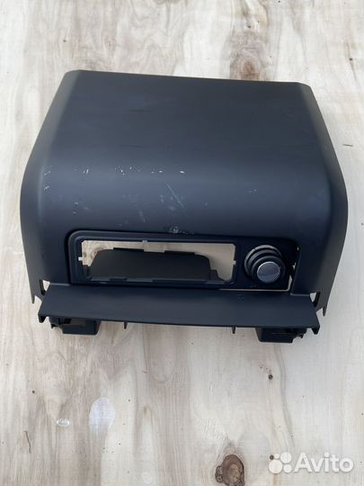 Накладка центр. консоли Land Rover Sport 2 рест
