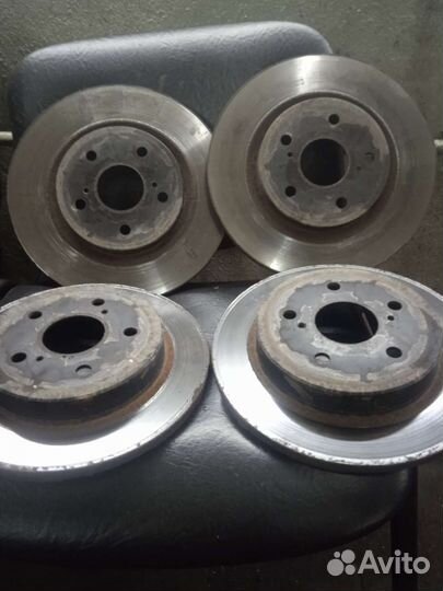 Тормозные диски Тойота Камри