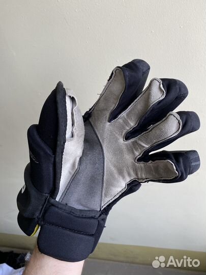 Краги хоккейные