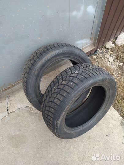 Tigar Sigura Stud 215/55 R16 97T