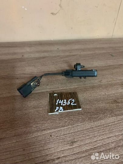 Датчик коленвала Discovery III 2,7