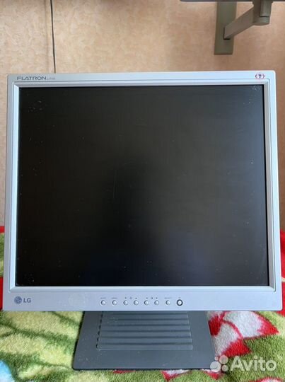 Монитор для компьютера LG 17’’