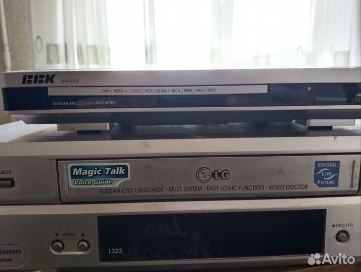Видеомагнитофон lg