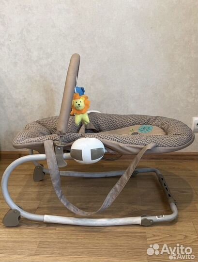 Детский шезлонг качалка