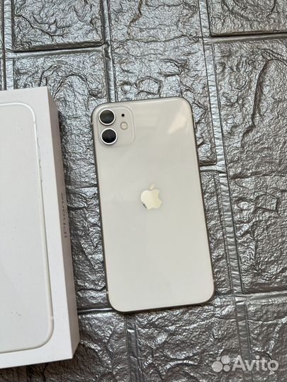 iPhone 11, 128 ГБ