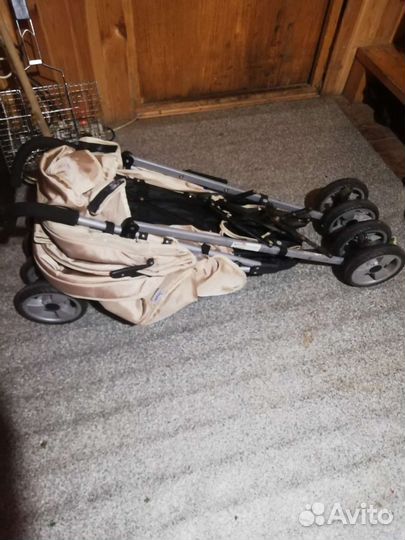 Каляска детская прогулочная