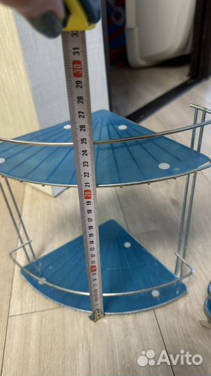 Полки для ванной комнаты