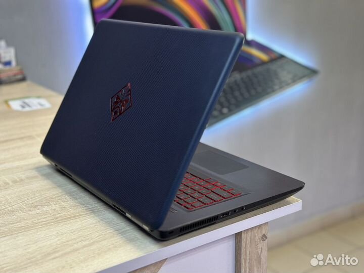 Игровой HP Omen 17.3.GTX 1070(8gb) Core i7-7700HQ