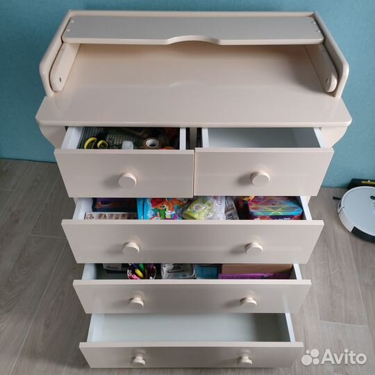 Продам б/у детскую кроватку и пеленальный стол-ком