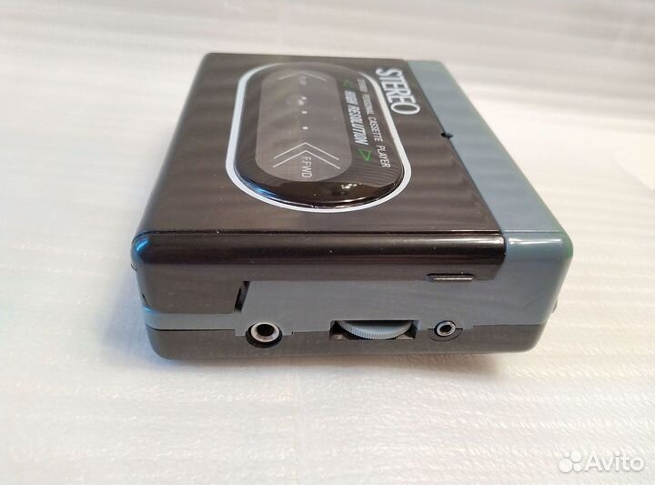 International AK-18. Кассетный плеер