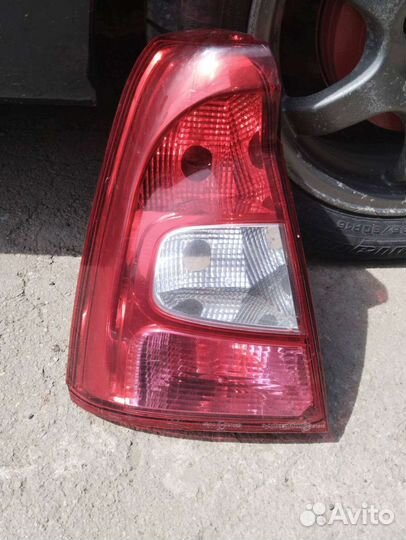 Задние фонари