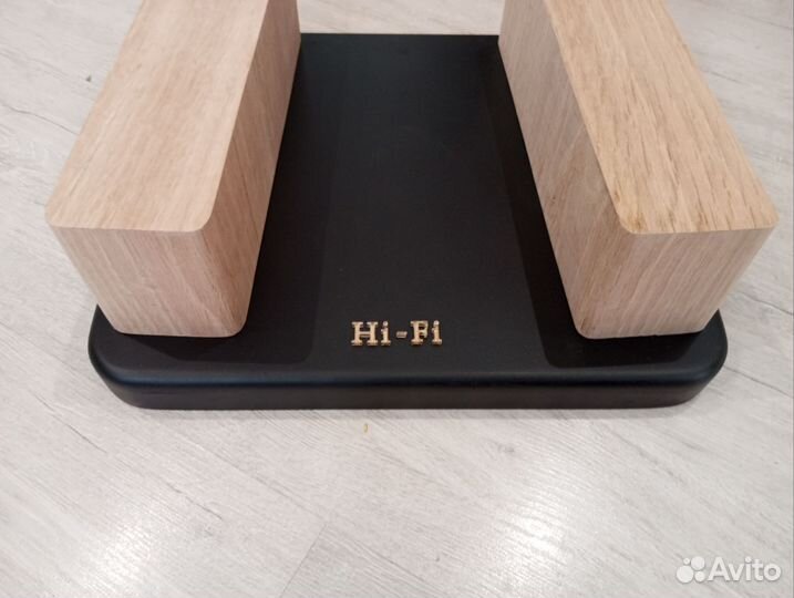 Подставки для акустики