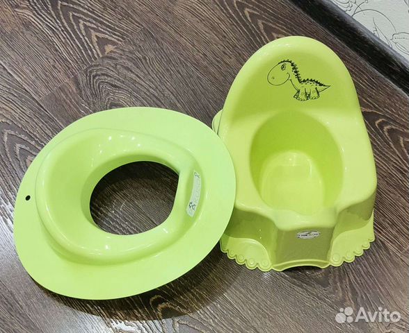 Горшок и сиденье на унитаз