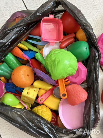 Игрушки для деткой кухни