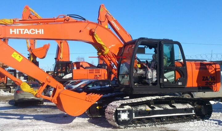 Стекло лобовое верхнее на экскаватор Hitachi