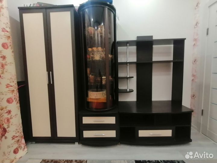 Стенка в гостиную бу