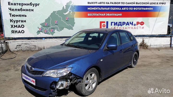 Стекло кузовное глухое правое Subaru Impreza (G12)