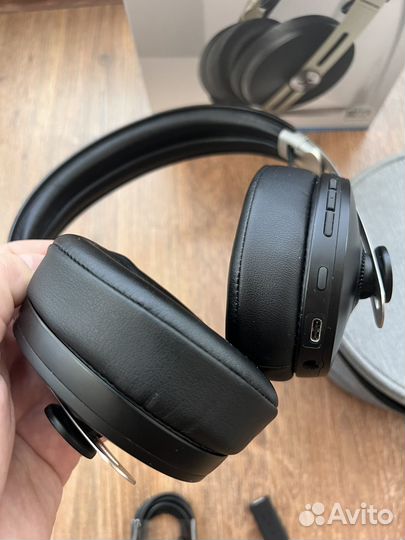 Sennheiser momentum 3 wireless