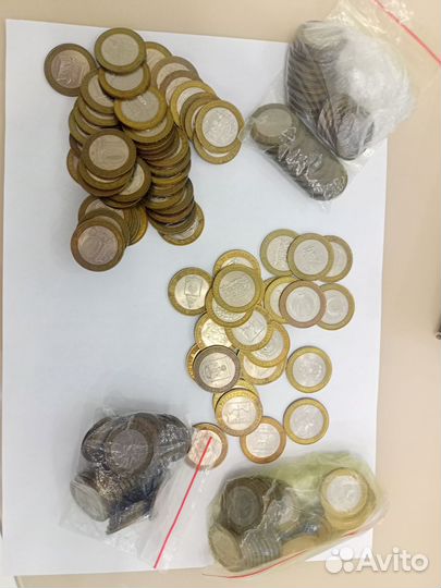 Юбилейные монеты