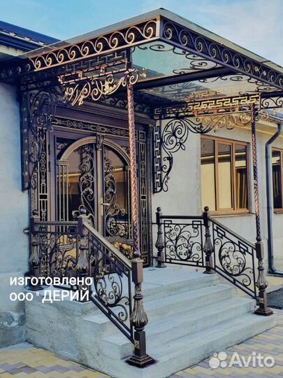 Дверь кованая козырек перила
