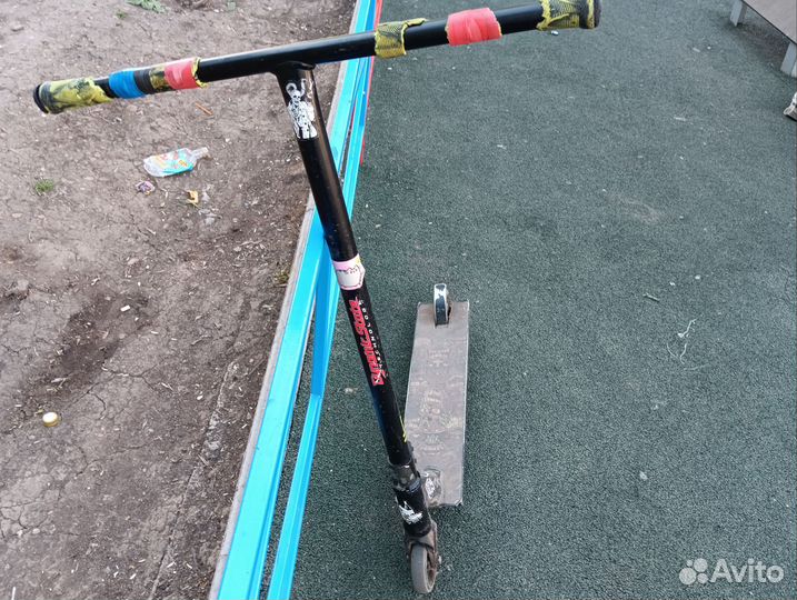 Трюковой самокат